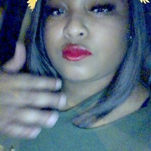 Meet your Posher, Renee